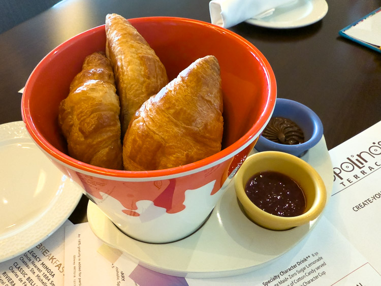 Bucket of pastries at Topolino's Terrace, Riviera Resort
